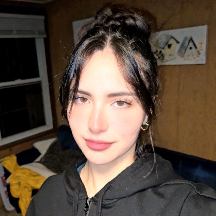 𝗚𝗟𝗢𝗪𝗭𝗜𝗟𝗟𝗔