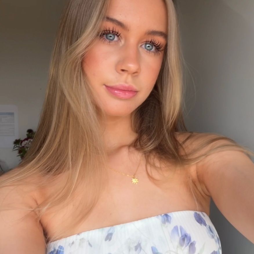 Laura Kirstine