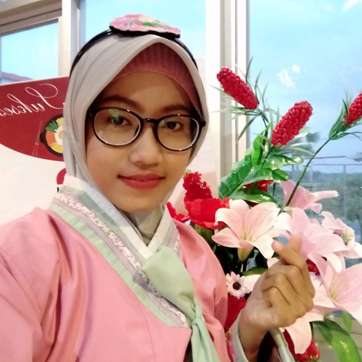 UNNi KHUSNUL